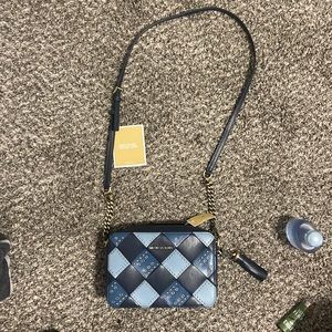 Micheal Kors Crossover Bag